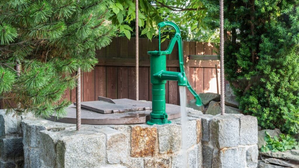 Mikä on vesikaivon huollon hinta?